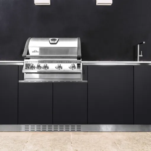 Cucina da esterno Via Nolfi in acciaio inox laccato nero di OF Outdoor kitchens